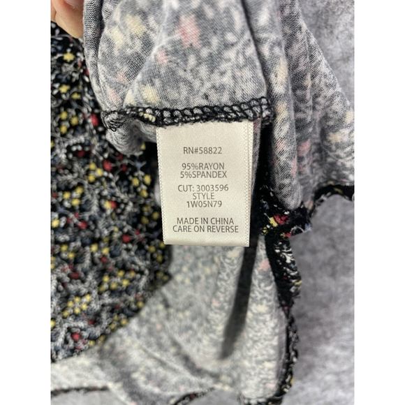 Max Studio Women’s Top Size 2X Short sleeve Floral Print Jersey Stretch Flowy - Picture 8 of 9